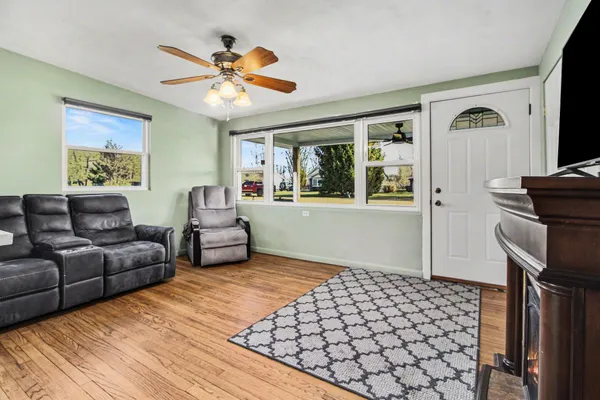 $273,900 | 48758 Sully Drive, Belleville, MI 48111