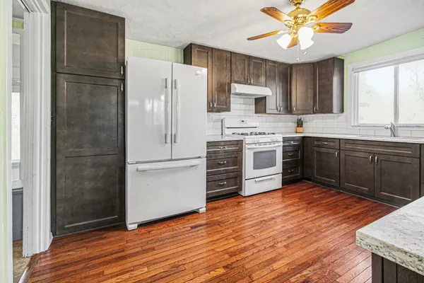 $273,900 | 48758 Sully Drive, Belleville, MI 48111