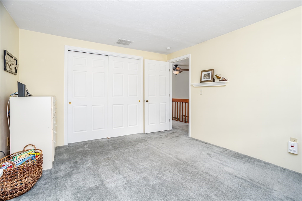 920 Ridgefield Circle, Unit 920B Clinton, MA 01510 - Photo 23 of 33 Gallery Image 23