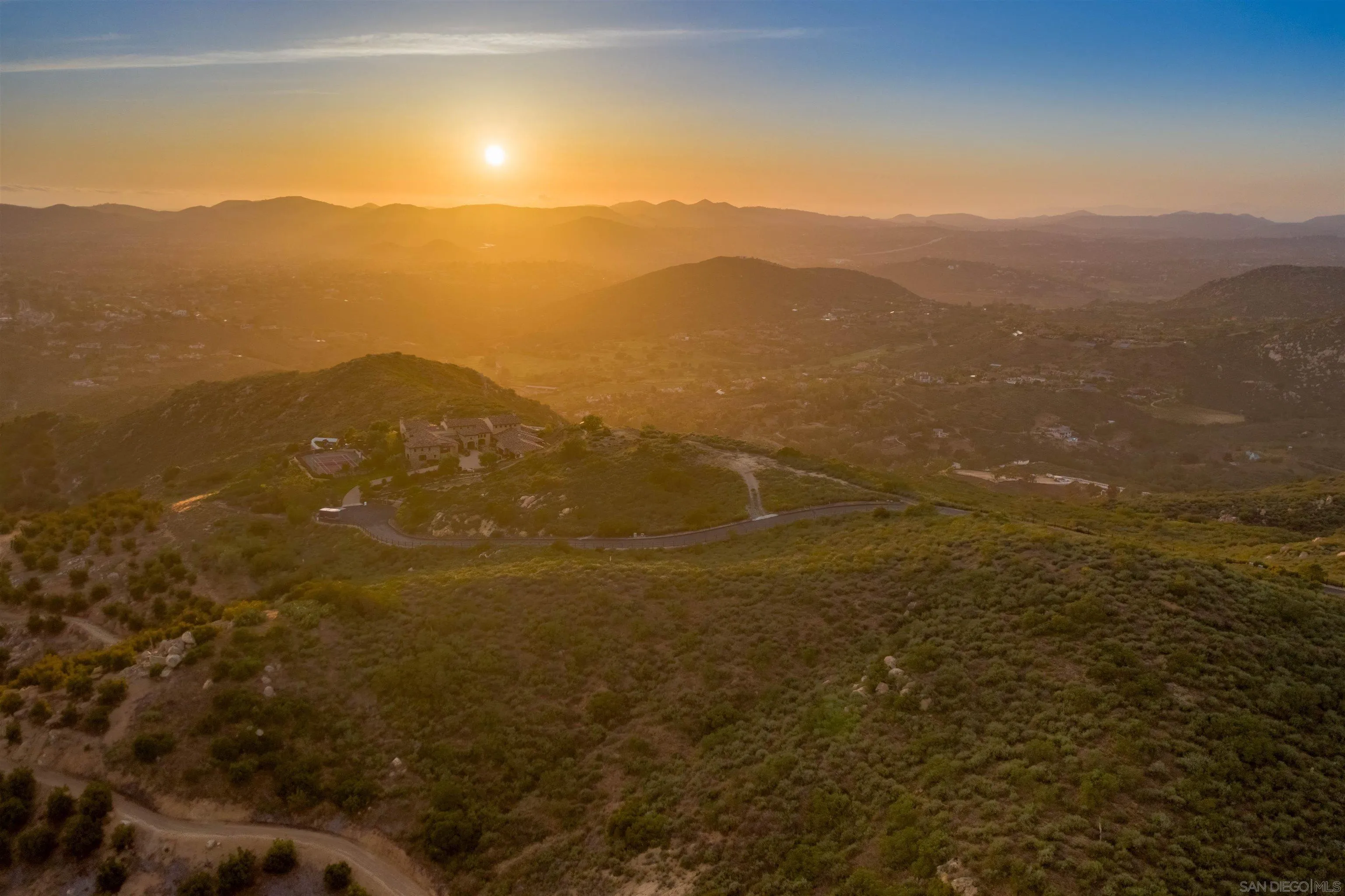 18035 Sunset Point, Unit 3 Poway, CA 92064 - Photo 12 of 62 Gallery Image 12