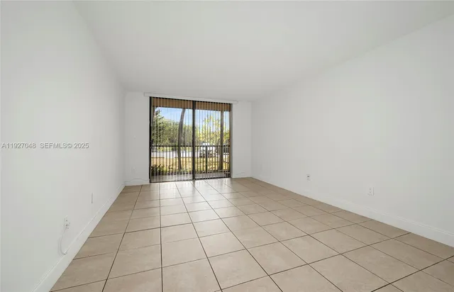 an empty room with entrance