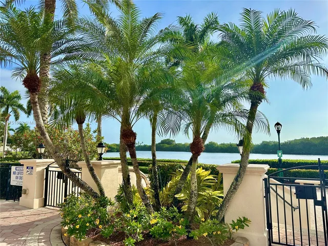 $1,899,999 | 13633 Deering Bay Drive, Unit 256, Coral Gables, FL 33158