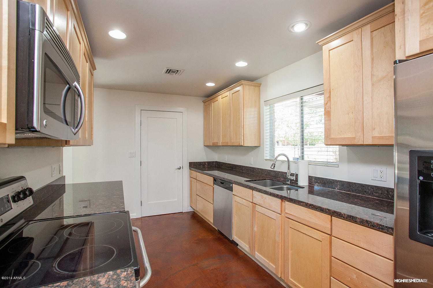 3434 East Mountain View Road Phoenix, AZ 85028 - Photo 18 of 25 Kitchen