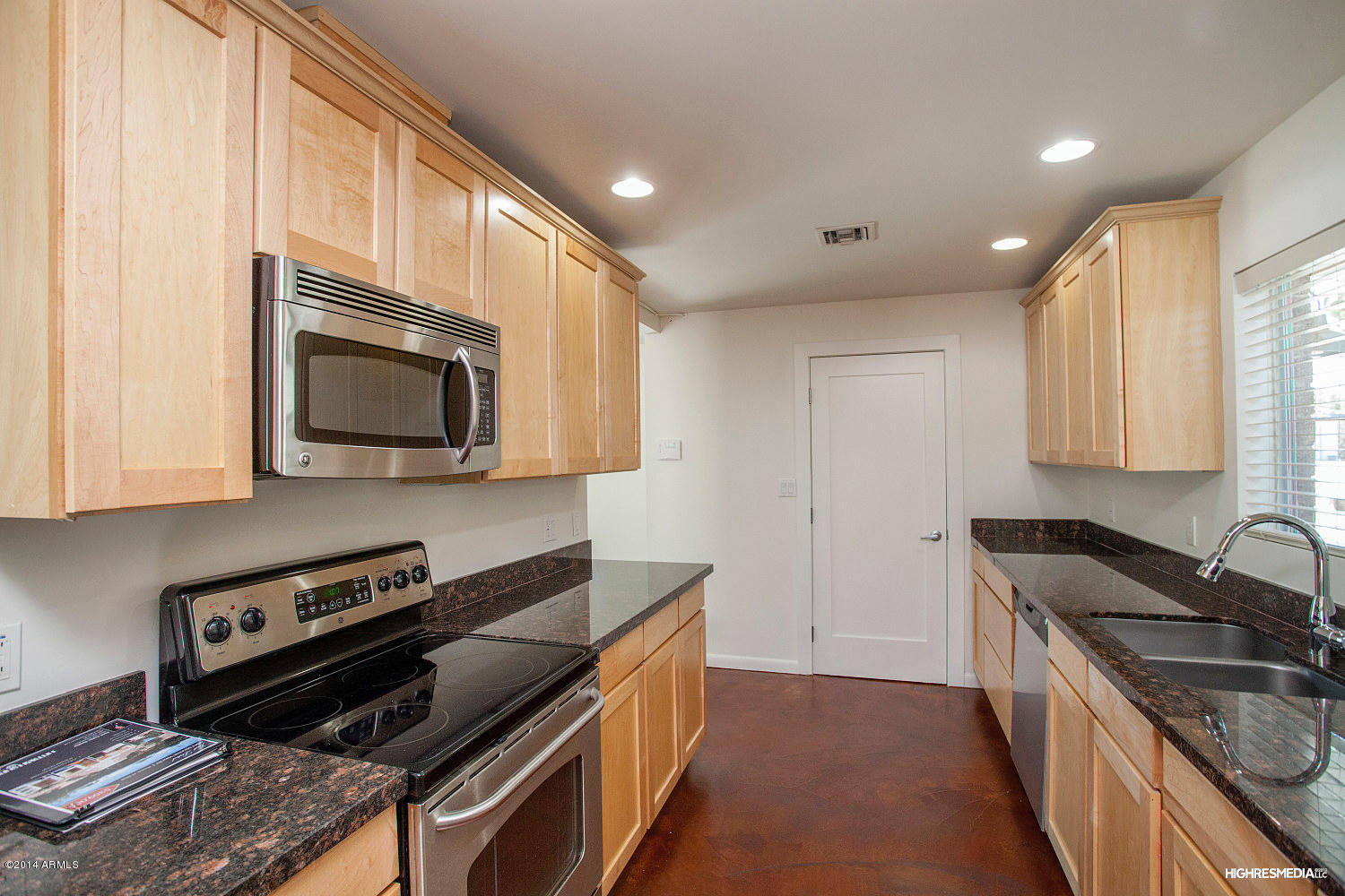 3434 East Mountain View Road Phoenix, AZ 85028 - Photo 19 of 25 Kitchen 2