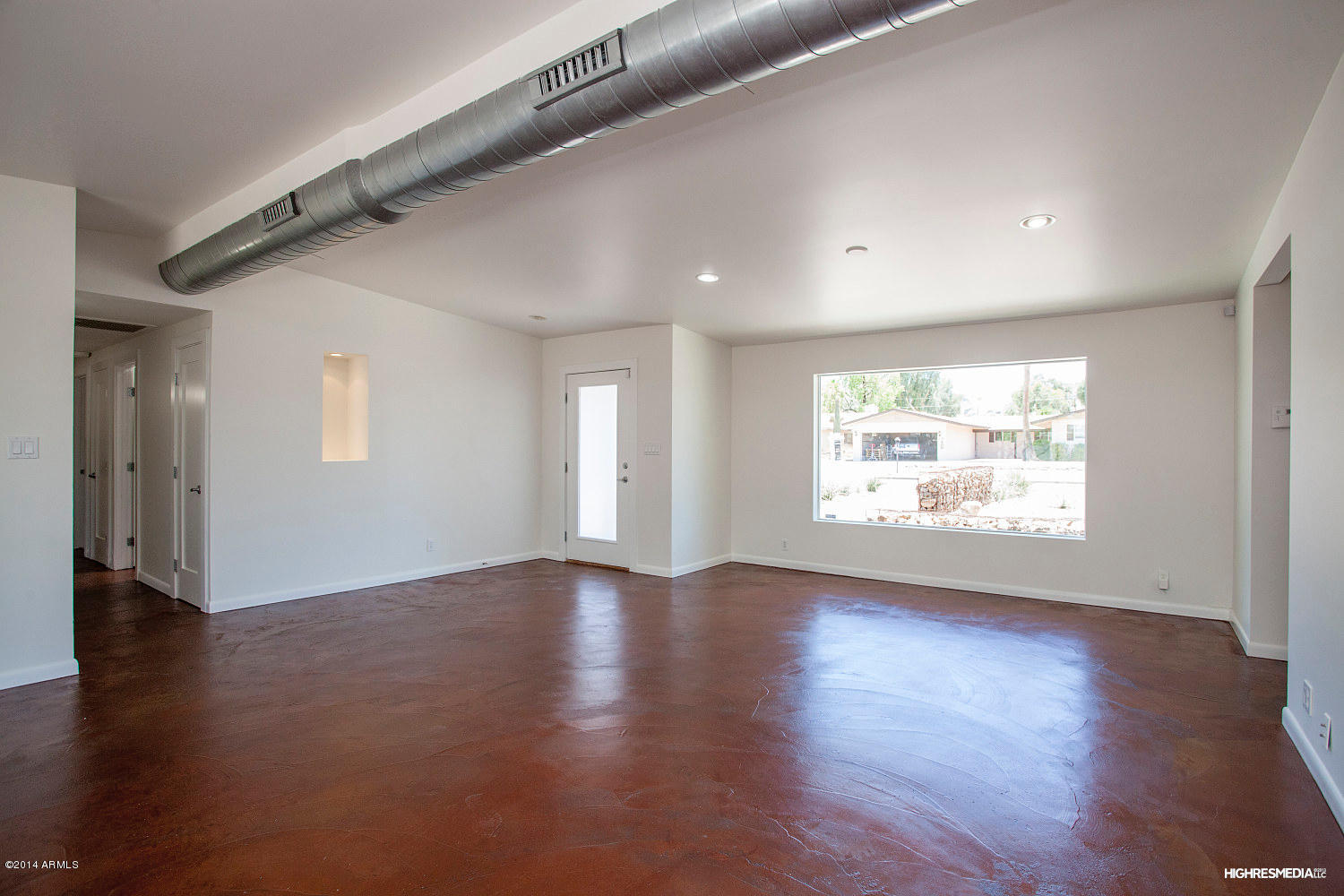 3434 East Mountain View Road Phoenix, AZ 85028 - Photo 6 of 25 Entry/Great Room