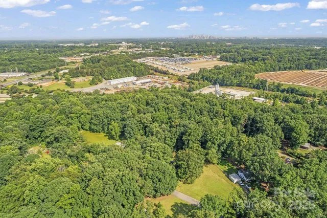 a view of a lake from a yard