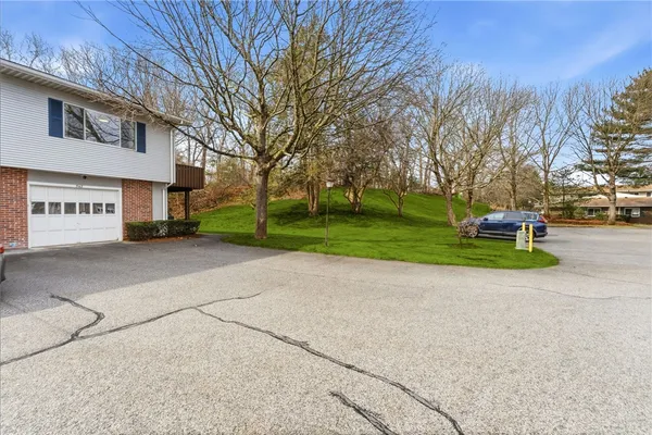 $384,900 | 543 Quisset Court, Warwick, RI 02886