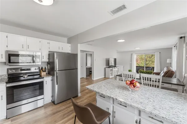 $384,900 | 543 Quisset Court, Warwick, RI 02886