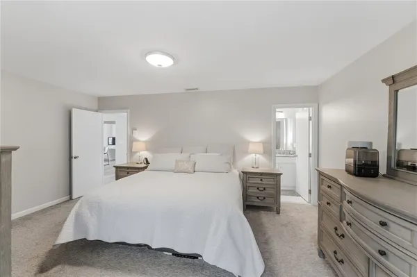$384,900 | 543 Quisset Court, Warwick, RI 02886