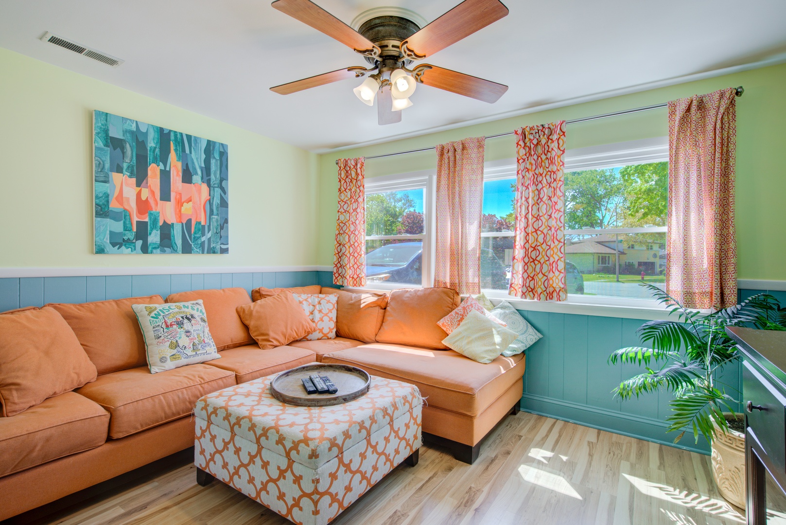 272 Scott Street Wheeling, IL 60090 - Photo 8 of 28 a living room with furniture and a large window
