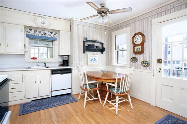 17 Gleason Street Watertown, MA 02472 - Photo 4 of 9 Gallery Image 4