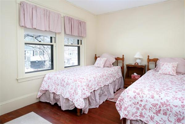 17 Gleason Street Watertown, MA 02472 - Photo 8 of 9 Gallery Image 8