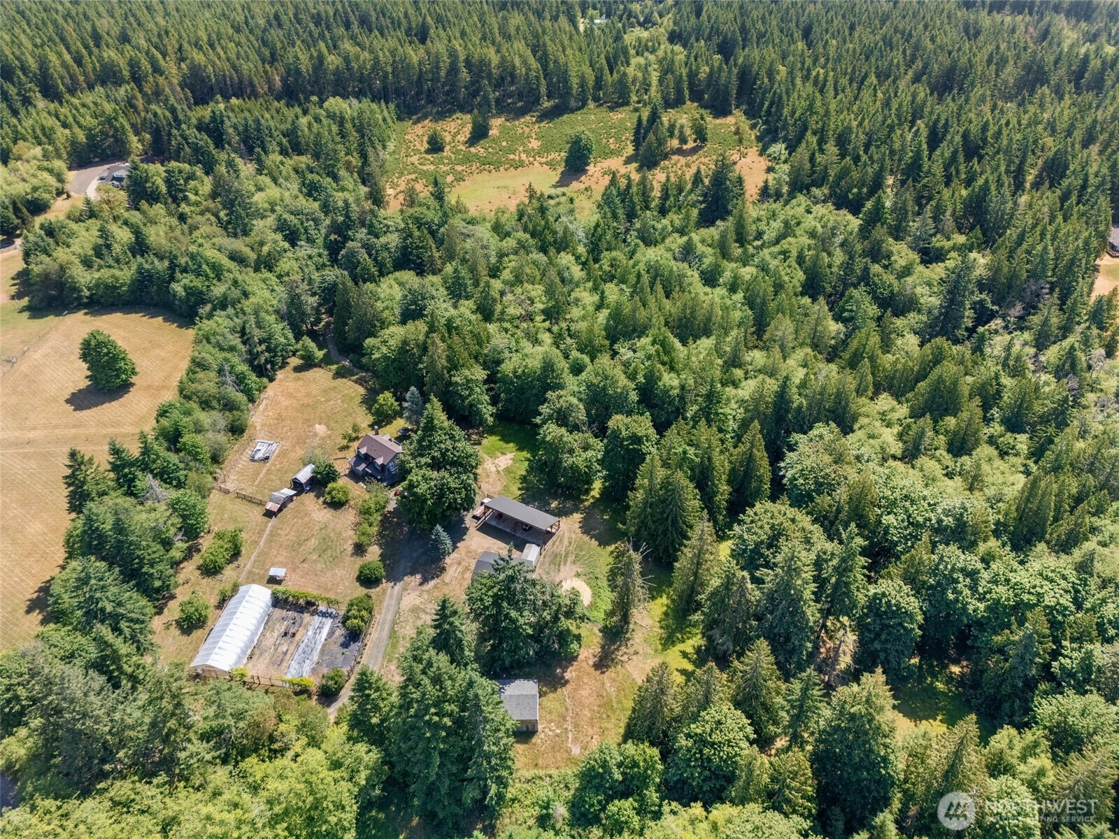 13505 East Victor Road Gig Harbor, WA 98329 - Photo 2 of 40