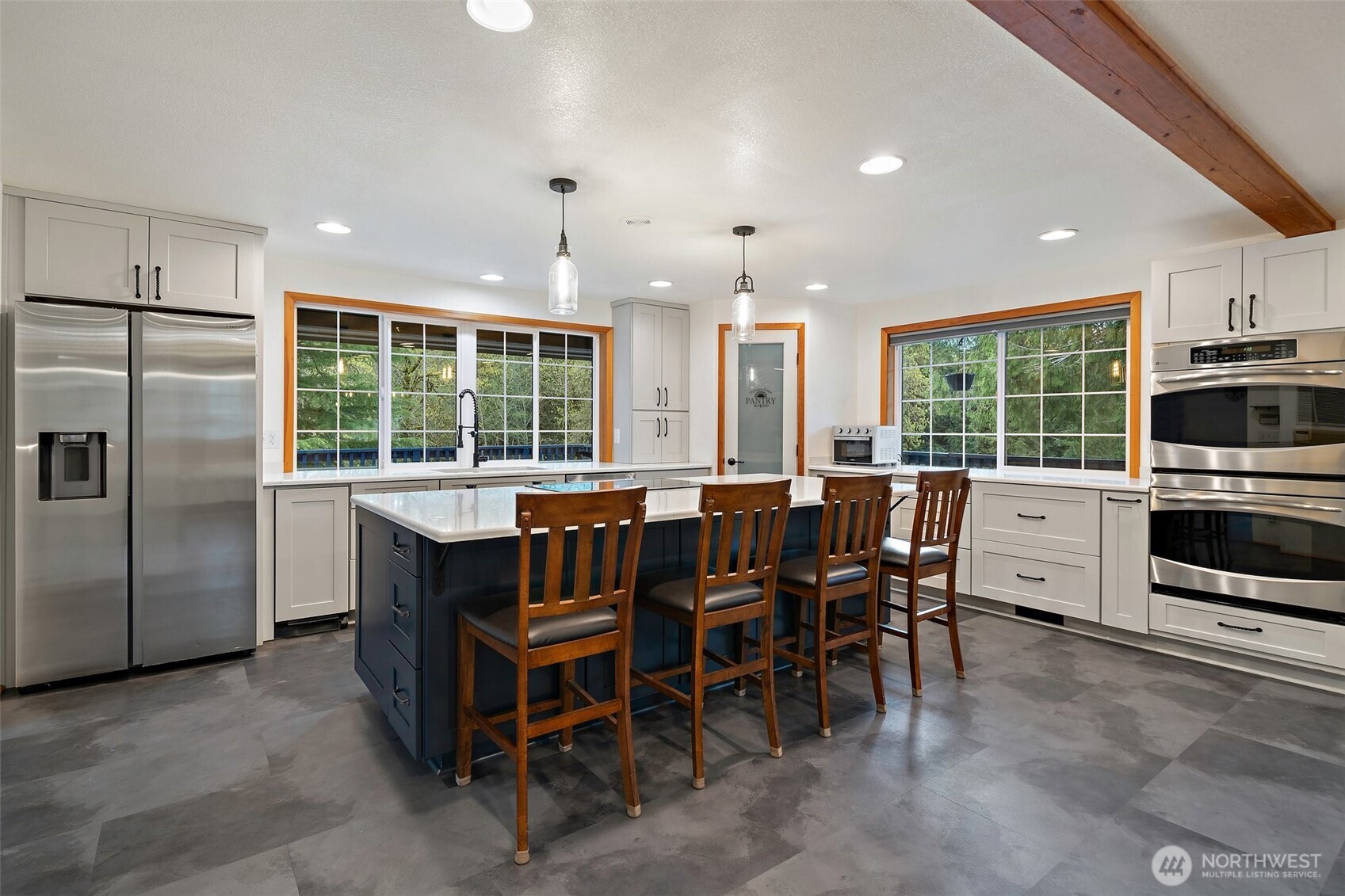 13505 East Victor Road Gig Harbor, WA 98329 - Photo 8 of 40