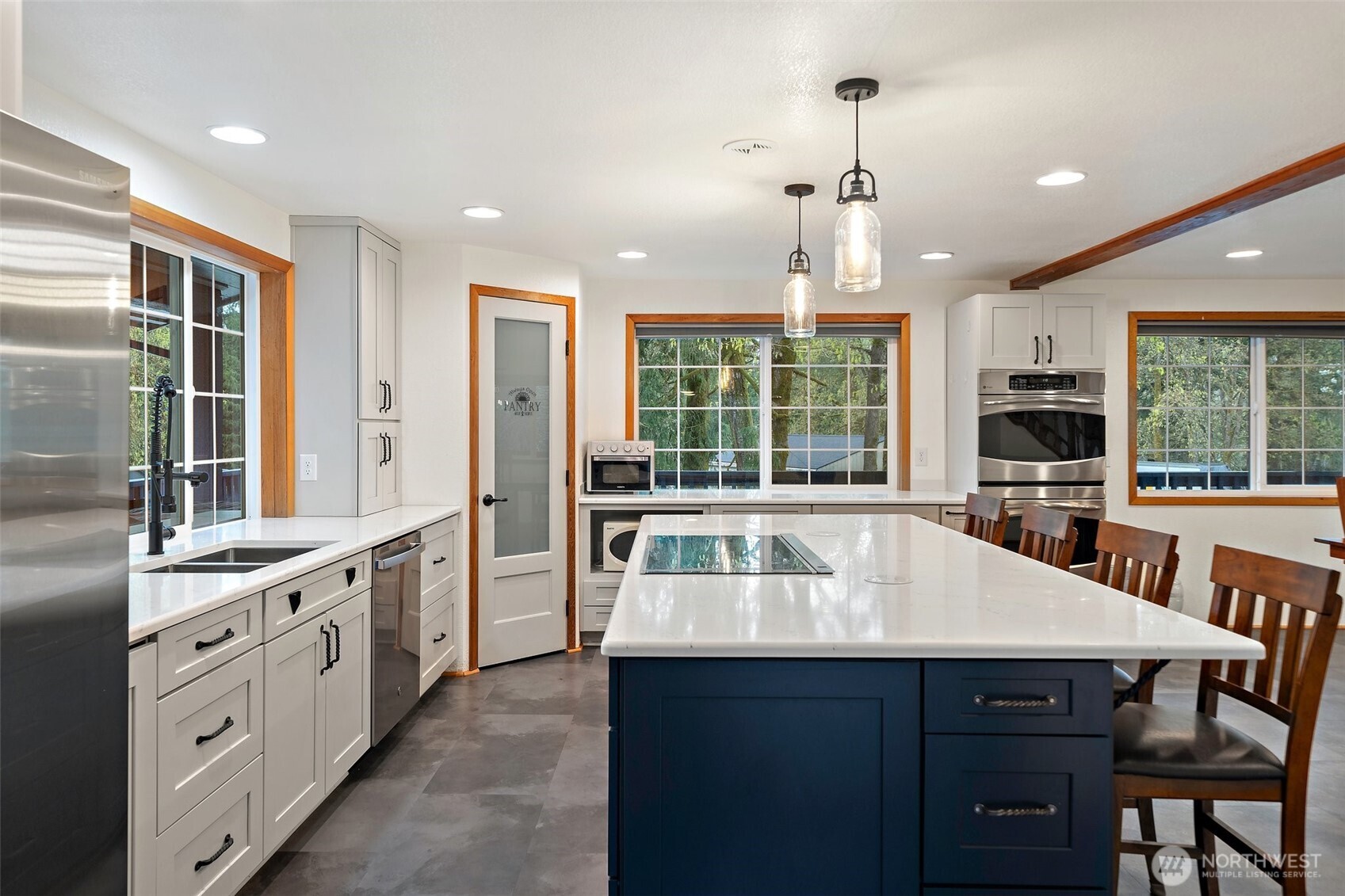 13505 East Victor Road Gig Harbor, WA 98329 - Photo 9 of 40