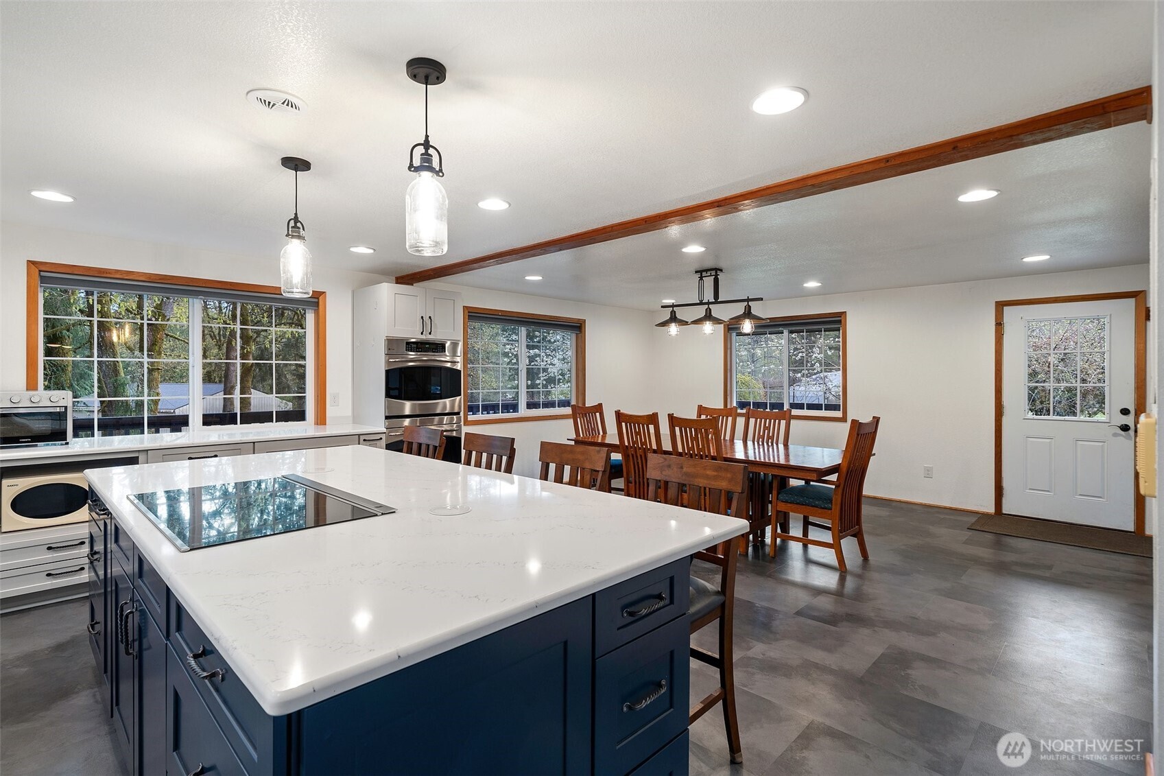 13505 East Victor Road Gig Harbor, WA 98329 - Photo 10 of 40