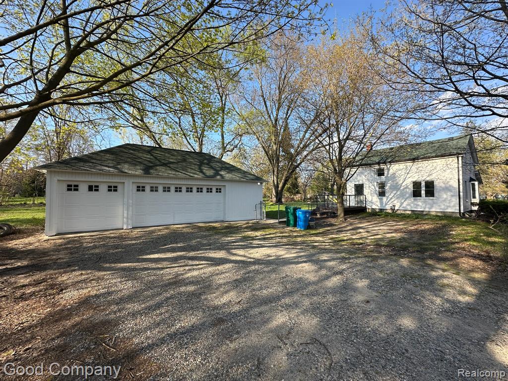720 West Commerce Road Commerce Township, MI 48382 - Photo 18 of 19