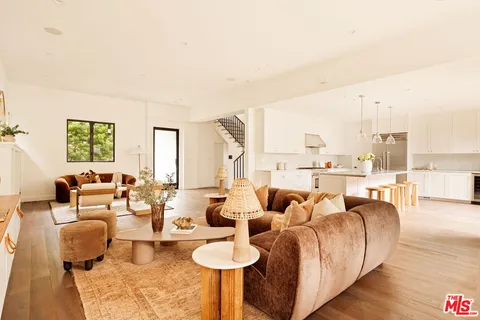 $2,950,000 | 1023 Superba Avenue, Venice, CA 90291