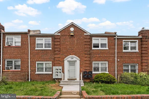 $1,625 | 1716 Capitol Avenue Northeast, Unit 2, Washington, DC 20002
