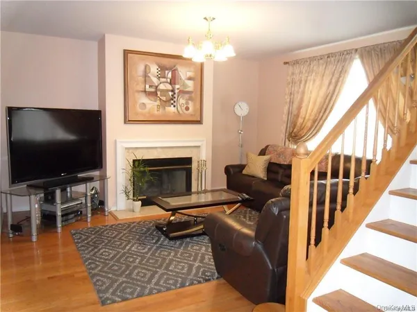 $3,850 | 6 Blackmoor Court, Highland Mills, NY 10930