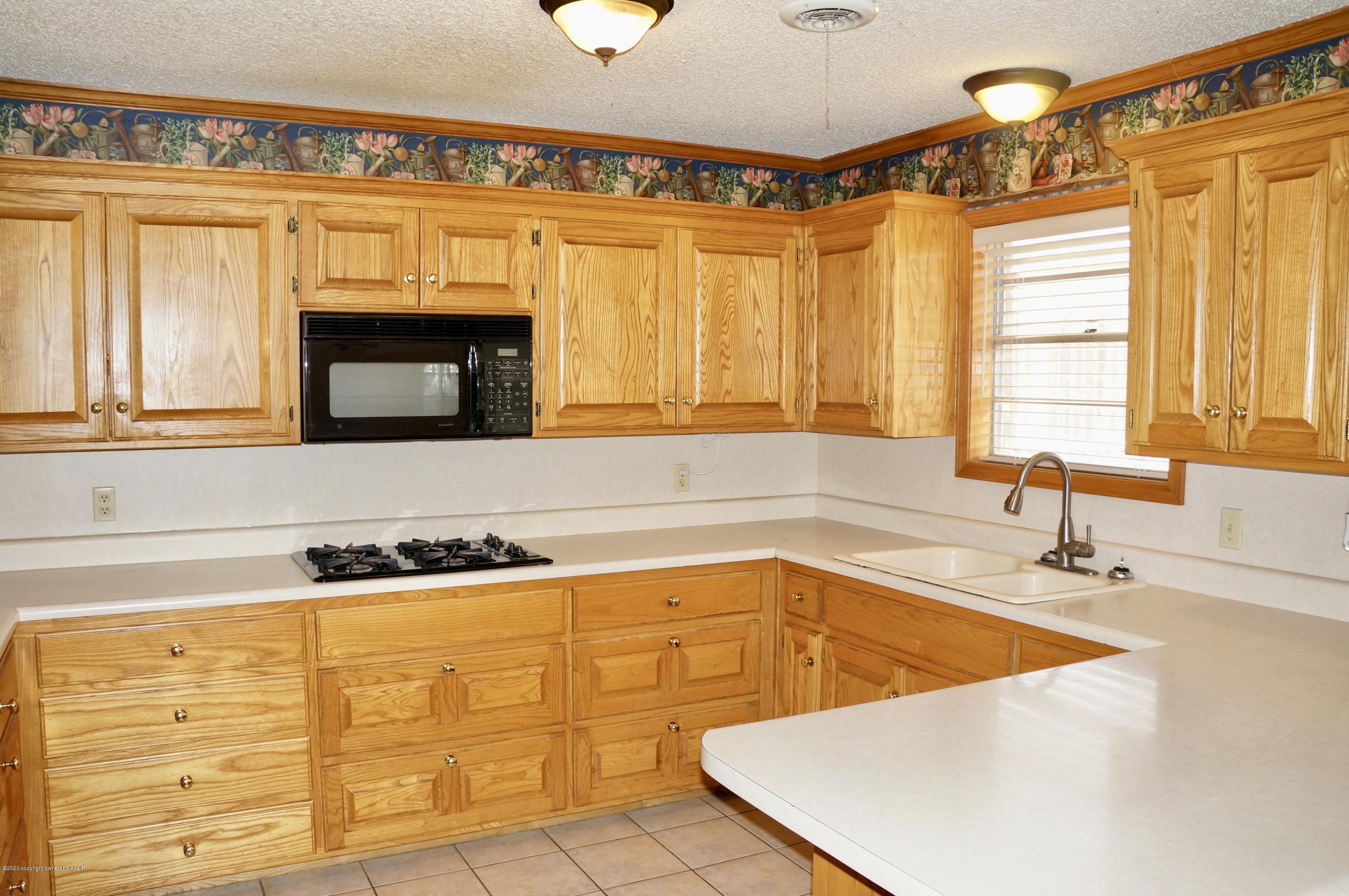 3415 Rutson Drive Amarillo, TX 79109 - Photo 13 of 44 Kitchen