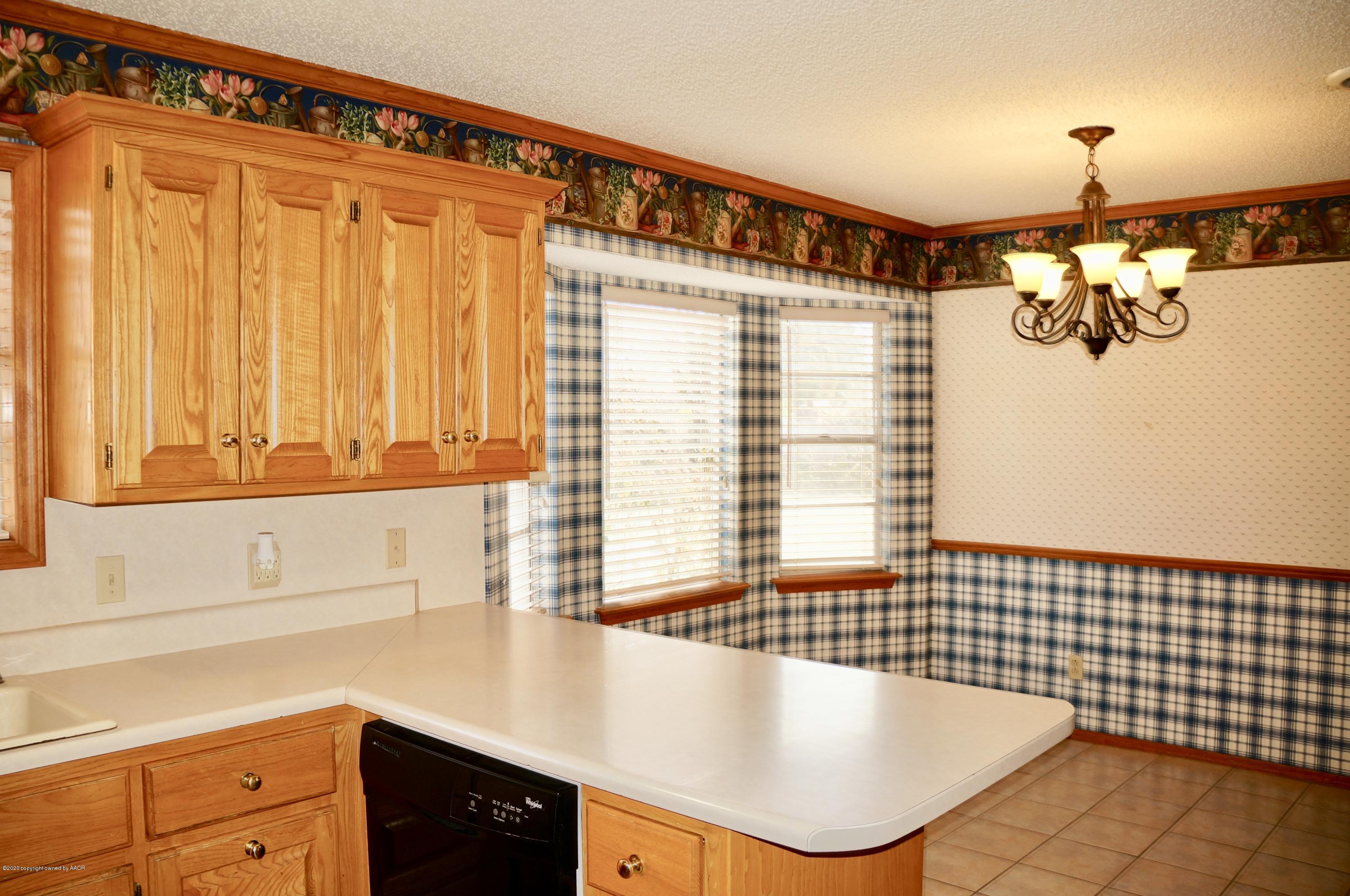 3415 Rutson Drive Amarillo, TX 79109 - Photo 15 of 44 Kitchen/Breakfast