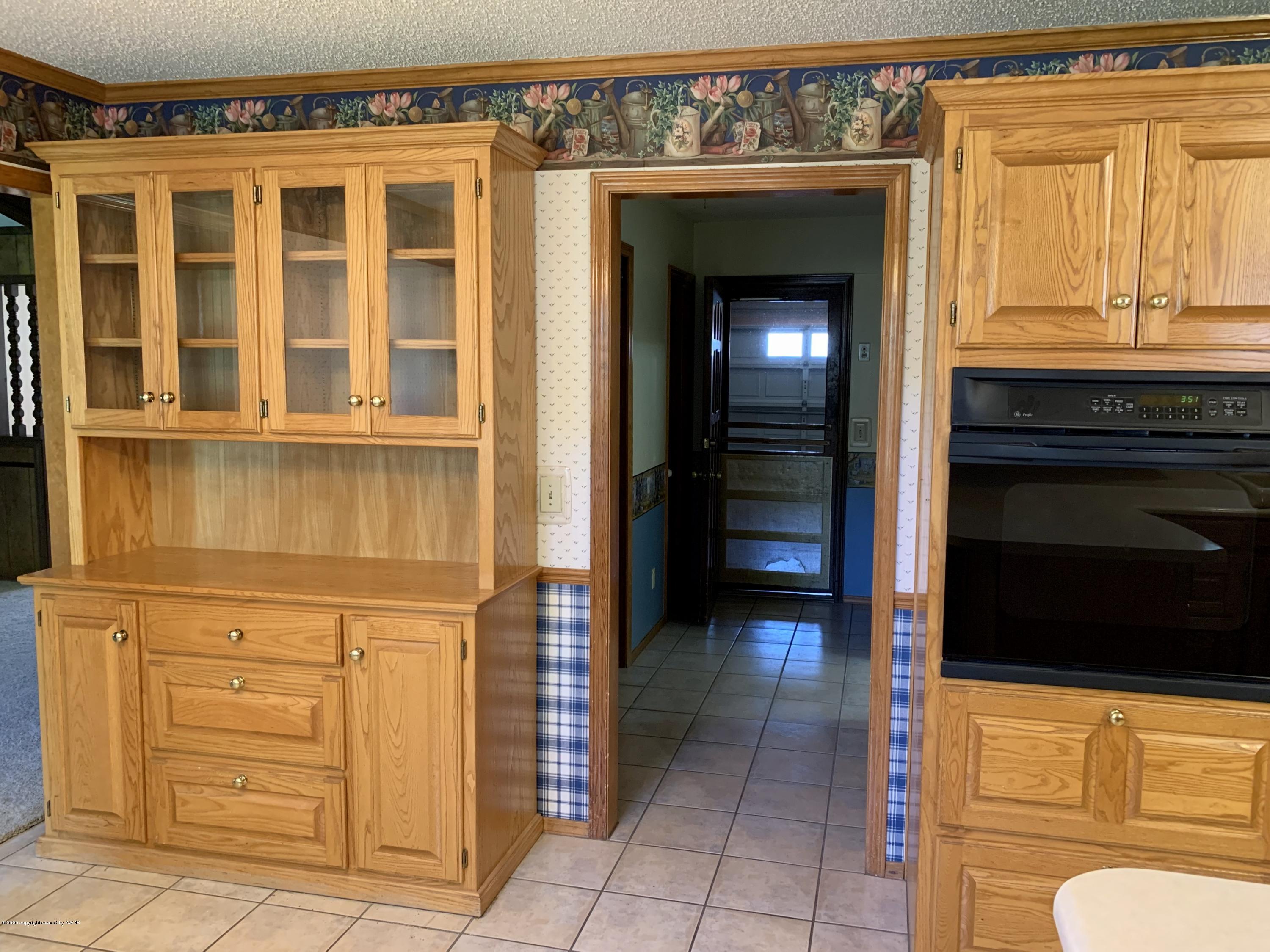 3415 Rutson Drive Amarillo, TX 79109 - Photo 16 of 44 Kitchen/Breakfast