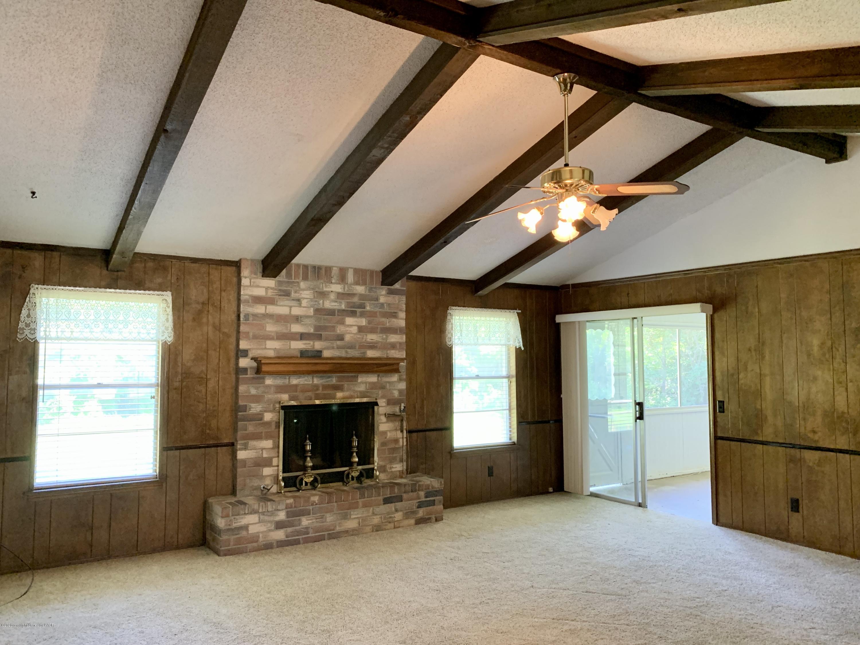 3415 Rutson Drive Amarillo, TX 79109 - Photo 5 of 44 Living Room