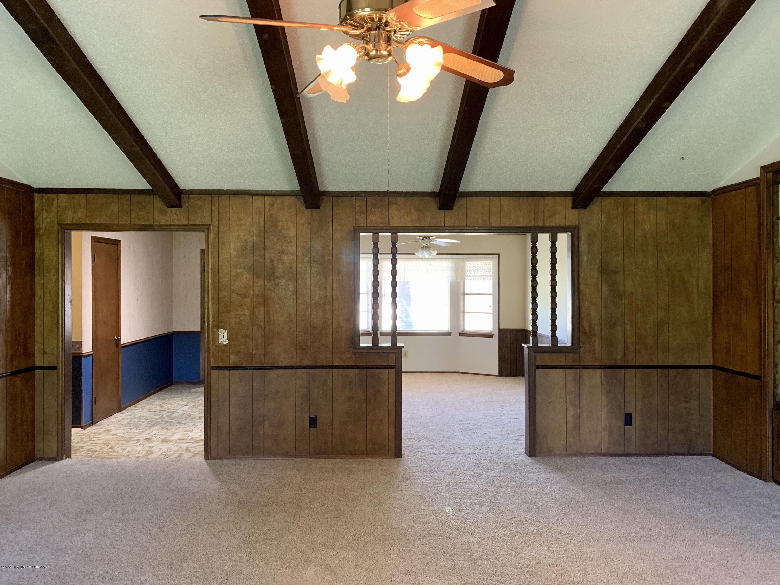 3415 Rutson Drive Amarillo, TX 79109 - Photo 7 of 44 Living Room