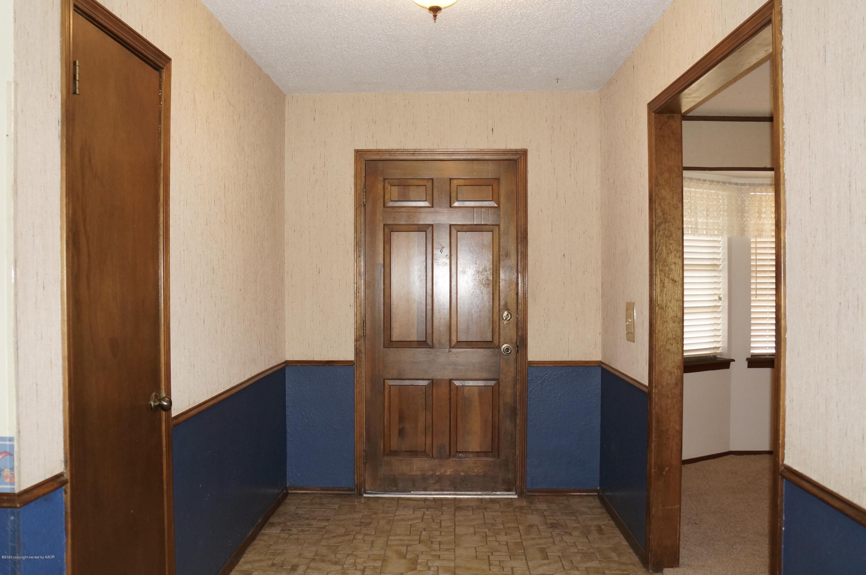 3415 Rutson Drive Amarillo, TX 79109 - Photo 10 of 44 Entry