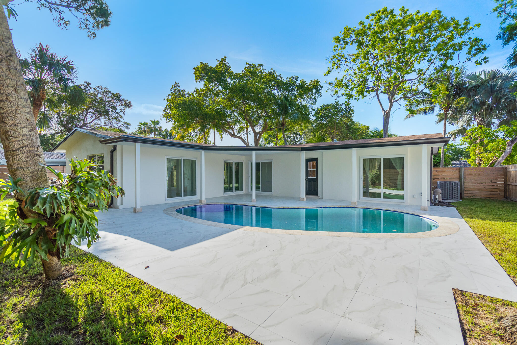 722 Northwest 7th Drive Boca Raton, FL 33486 - Photo 5 of 41 DSC07692-Edit