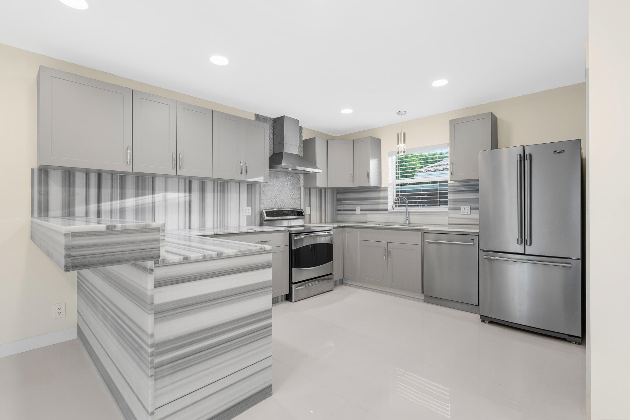 722 Northwest 7th Drive Boca Raton, FL 33486 - Photo 6 of 41 DSC07750