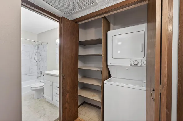 $125,000 | 4710 58th Avenue North, Unit 202, Crystal, MN 55429