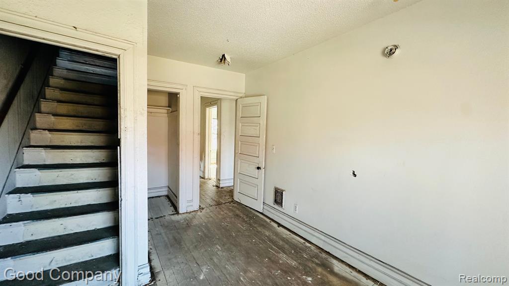 104 Mt Vernon Street Detroit, MI 48202 - Photo 11 of 13