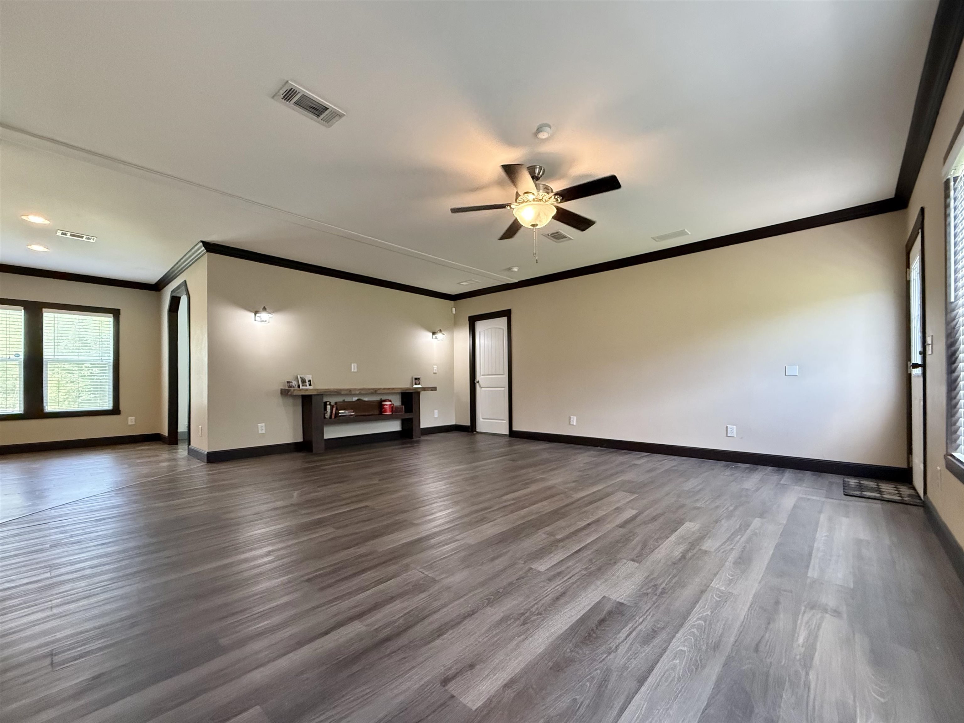 230 Crosby Road Vidor, TX 77662 - Photo 3 of 17