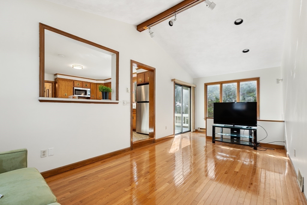 76 Birch Hill Road Belmont, MA 02478 - Photo 9 of 33 Gallery Image 9
