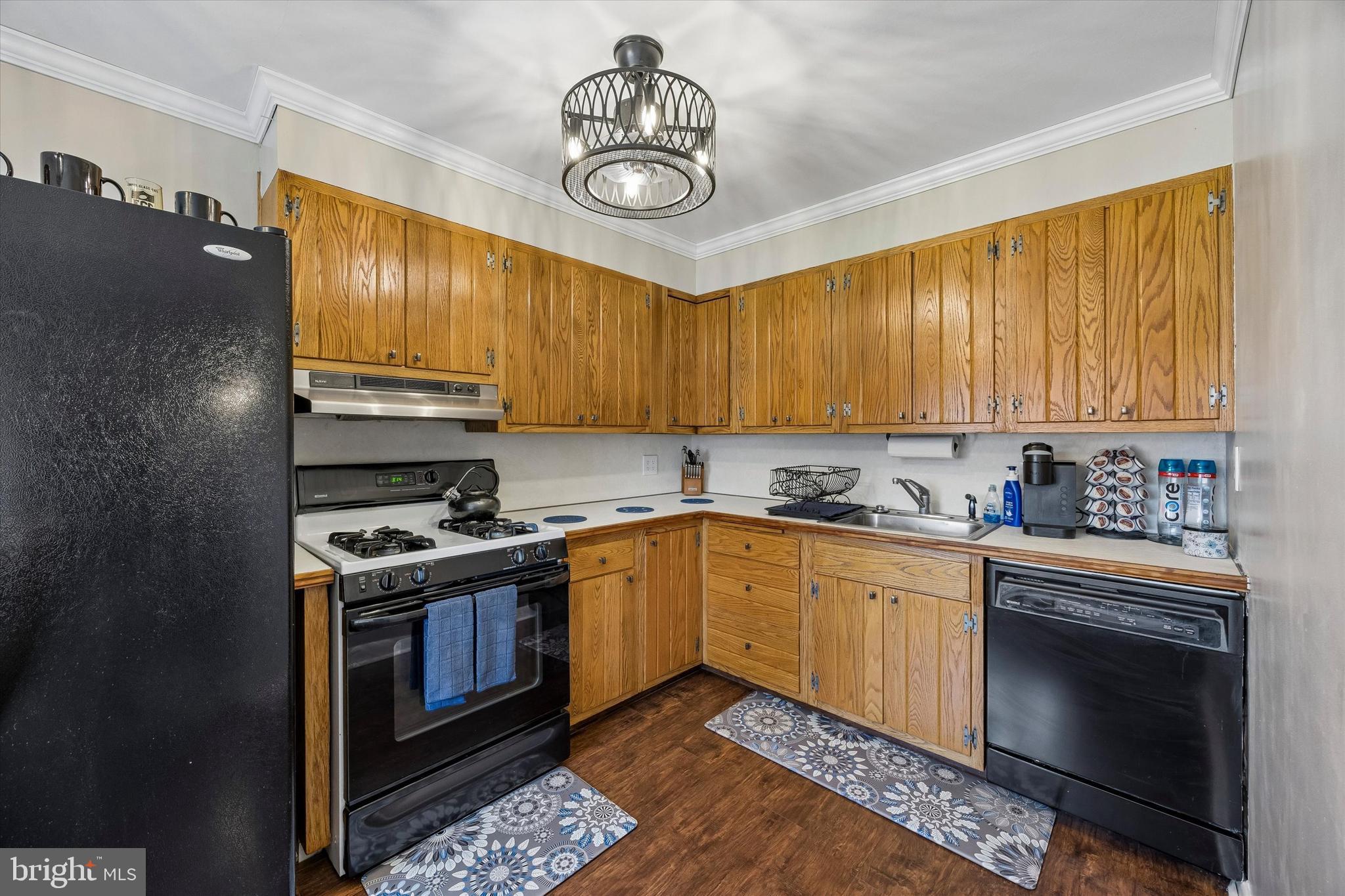 3212 Atmore Road Philadelphia, PA 19154 - Photo 10 of 25 Kitchen