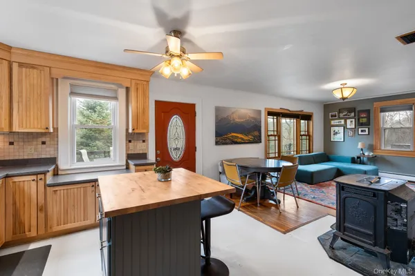 $439,000 | 4721 Highway 9G, Germantown, NY 12526