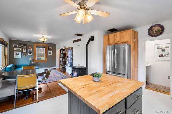 $439,000 | 4721 Highway 9G, Germantown, NY 12526
