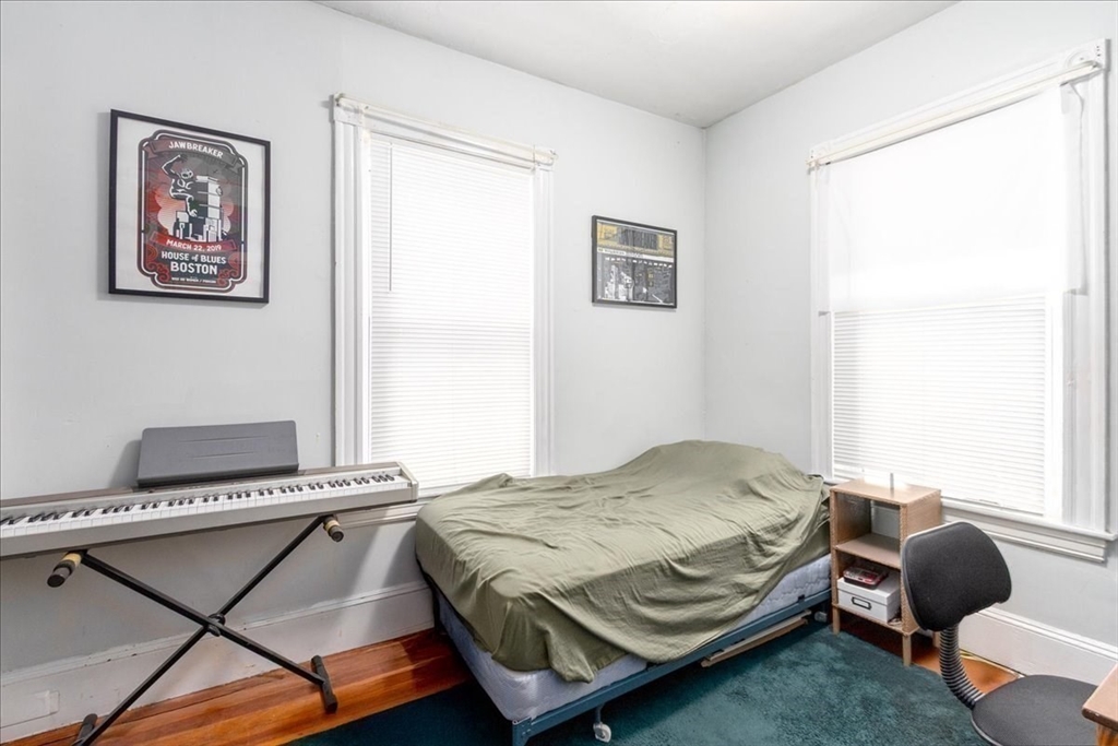 142 Calumet Street Boston, MA 02120 - Photo 33 of 42