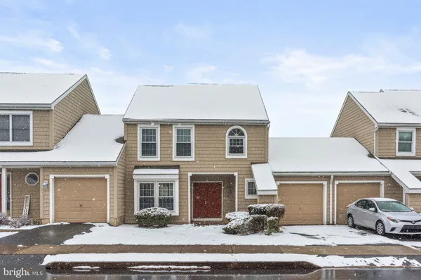 $285,000 | 207 Crescent Drive, Hershey, PA 17033