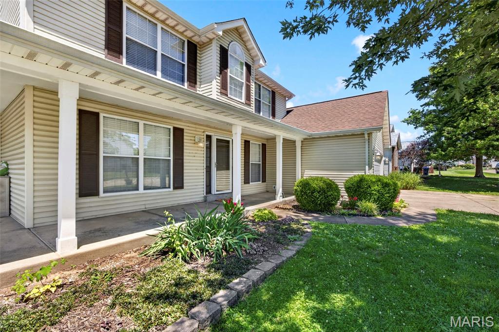 1429 Granite Ridge Drive St. Peters, MO 63303 - Photo 3 of 46
