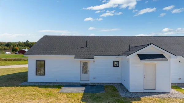 $295,000 | 3 Freedom Farm Road, Unit 3, Auburn, ME 04210