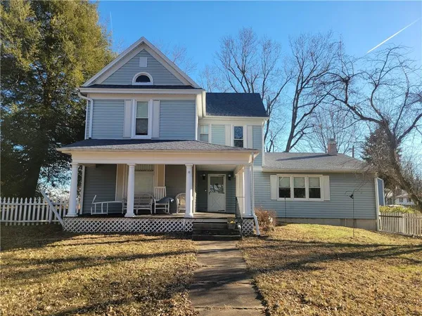 $350,000 | 905 South Us 71 Highway, Savannah, MO 64485