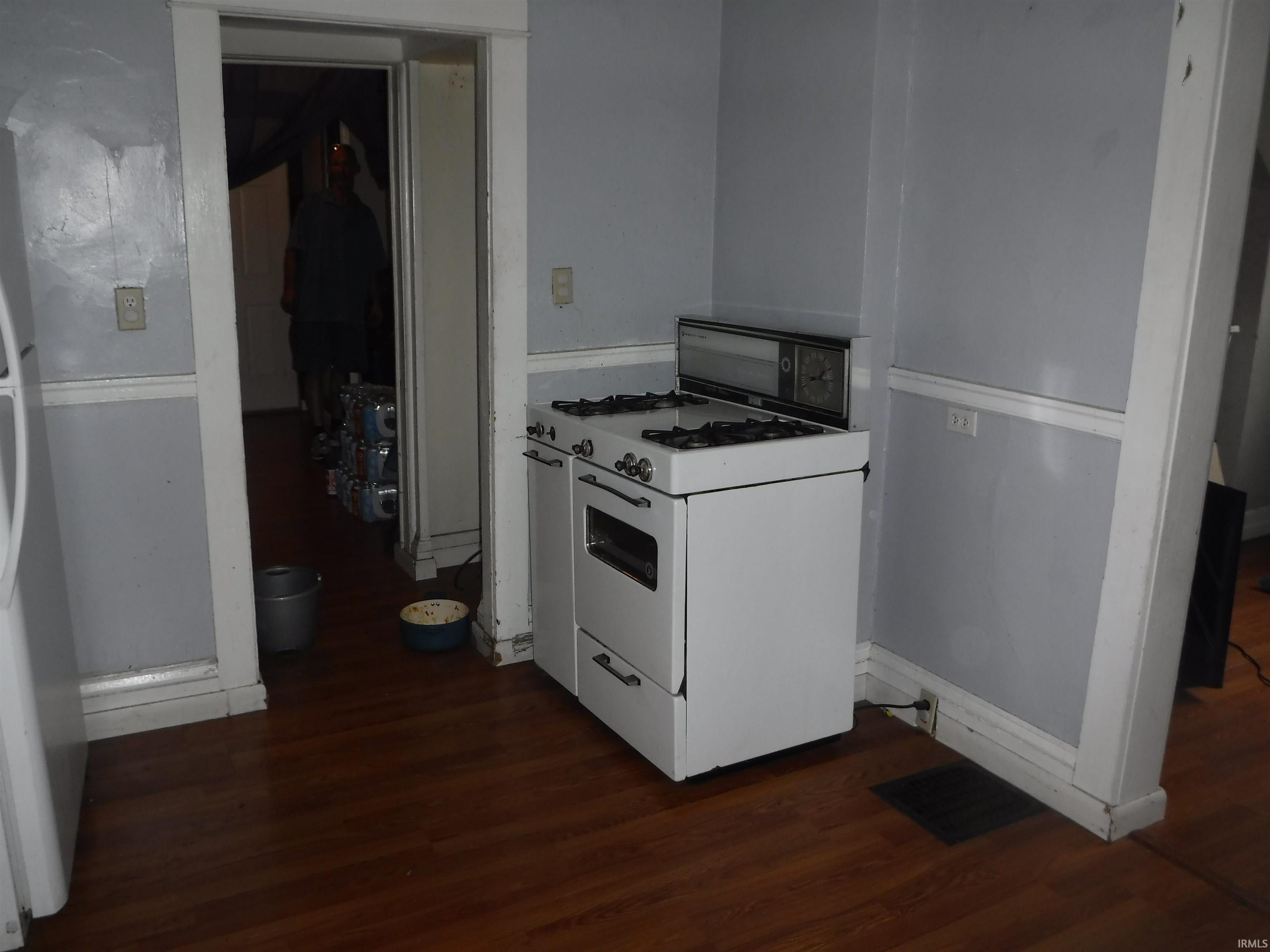 938 Herman Street Fort Wayne, IN 46808 - Photo 12 of 26 Gallery Image 12