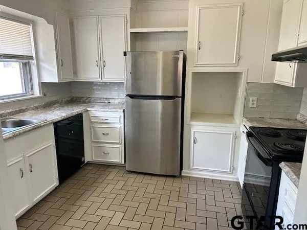 $219,900 | 1435 Glenrose Street, Tyler, TX 75701