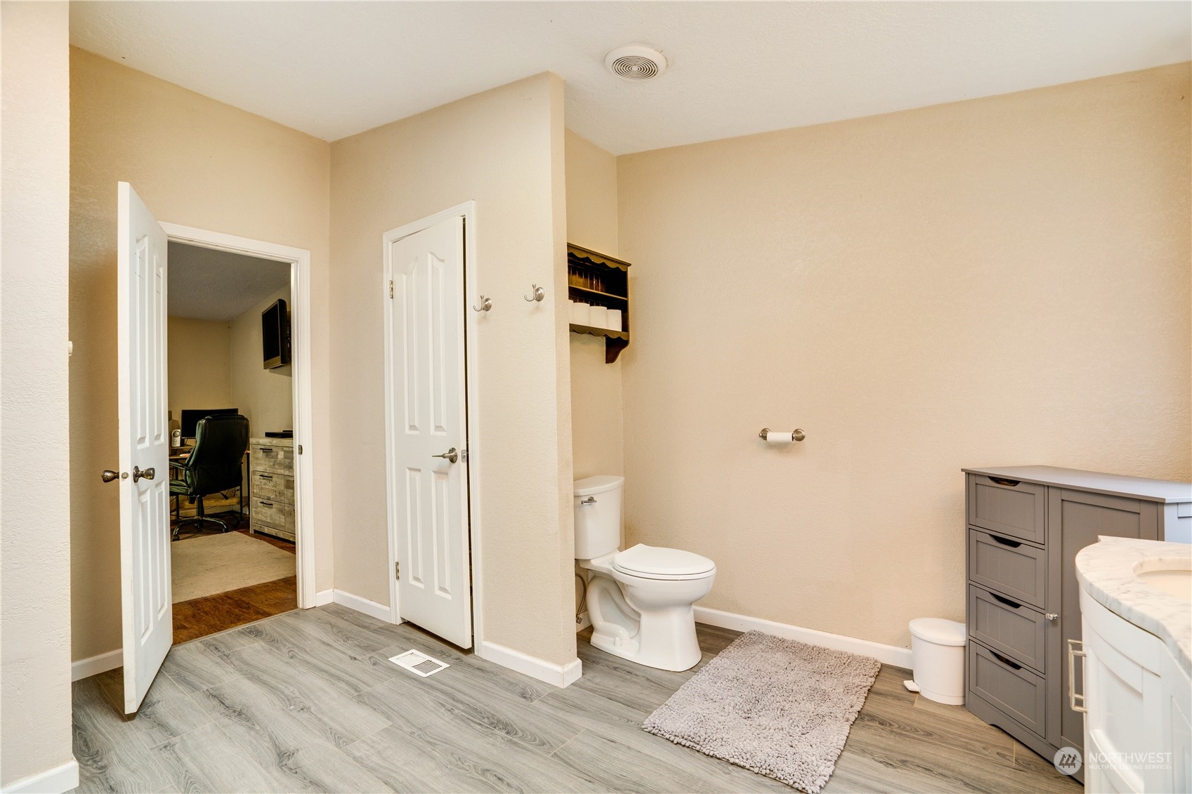 2650 Minterbrook Road Port Orchard, WA 98367 - Photo 12 of 27 Gallery Image 12