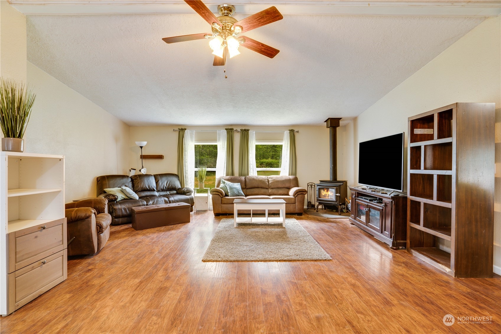 2650 Minterbrook Road Port Orchard, WA 98367 - Photo 6 of 27 Gallery Image 6