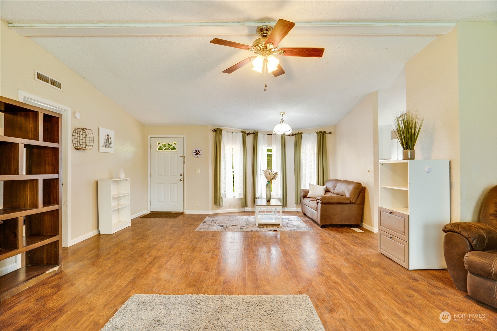 2650 Minterbrook Road Port Orchard, WA 98367 - Photo 7 of 27 Gallery Image 7