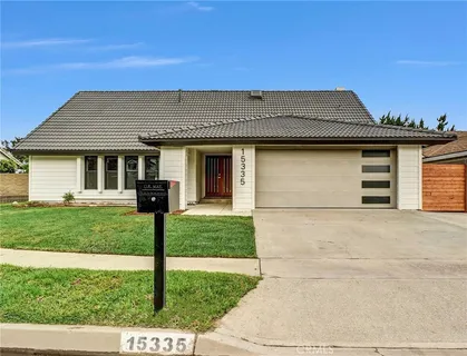 $2,398,000 | 15335 Seine Circle, Irvine, CA 92604
